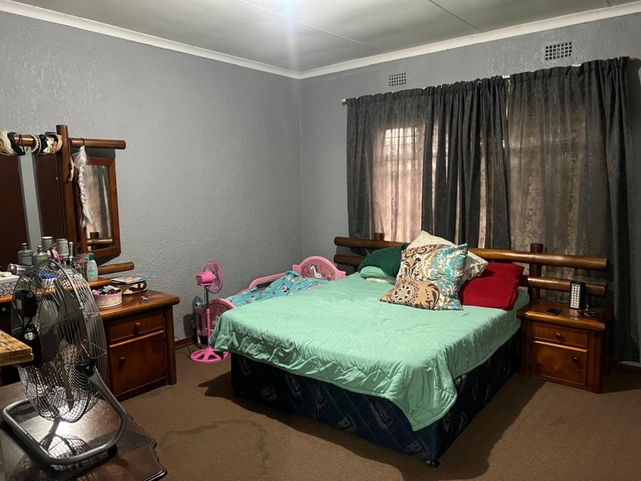 3 Bedroom Property for Sale in Oos Einde North West